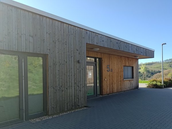 Eingangsbereich Kindergarten Löh