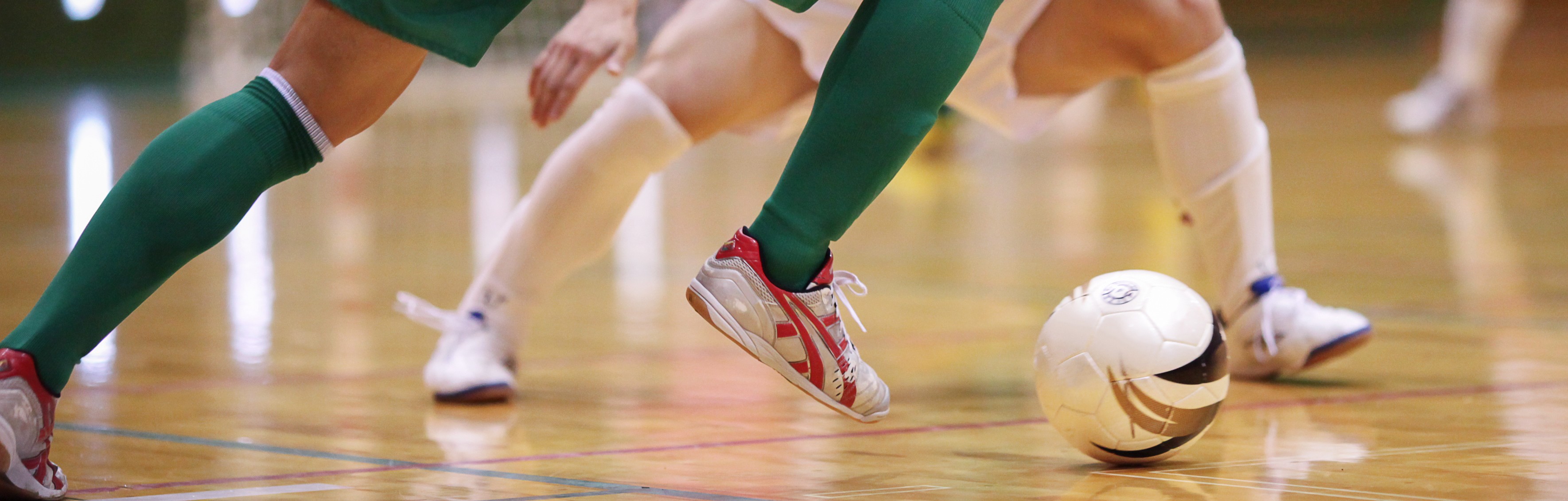 Hallenfußball - Fußballspielen in der Halle 